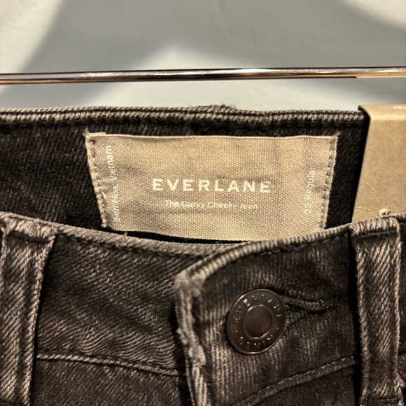 Everlane NWT Women's Black Curvy Cheeky Jean Size 23 - Picture 3 of 10